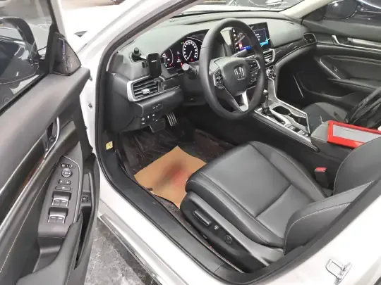 Honda Accord 2022 (17100 км)