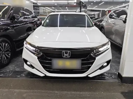Honda Accord 2022 (17100 км)