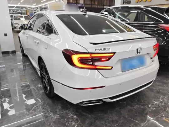 Honda Accord 2022 (17100 км)