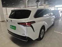 Toyota SIENNA 2021 (73500 км)