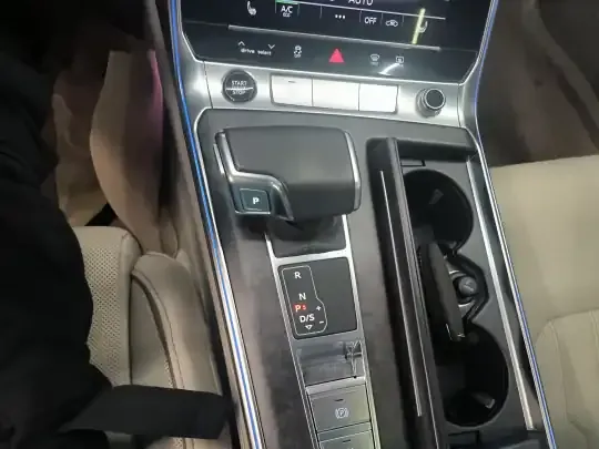 Audi A6L 2022 (119500 км)