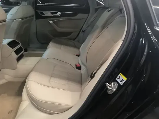 Audi A6L 2022 (119500 км)