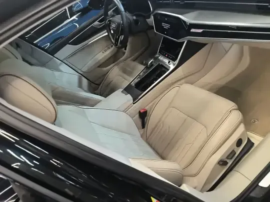 Audi A6L 2022 (119500 км)