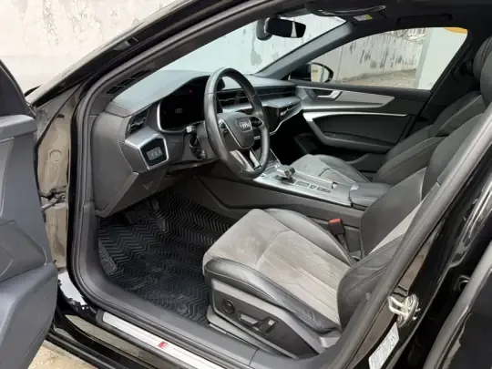 Audi A6L 2022 (96200 км)