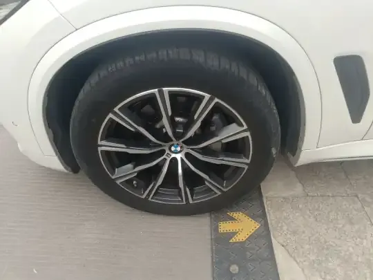 BMW X5 2022 (41600 км)