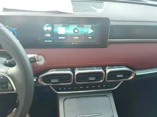 JETOUR X70 PLUS 2021 (34100 км)