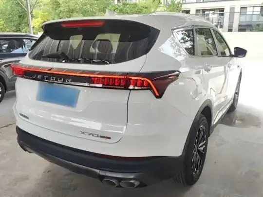 JETOUR X70 PLUS 2021 (34100 км)