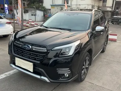 Subaru Forester 2022 (10800 км)