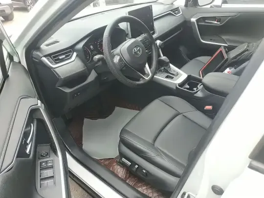 Toyota Wildlander 2022 (22100 км)