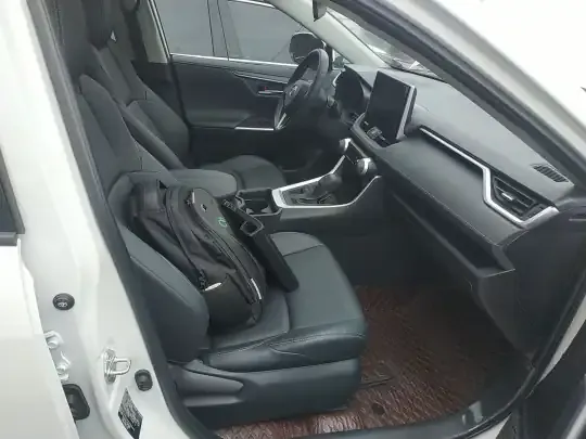 Toyota Wildlander 2022 (22100 км)