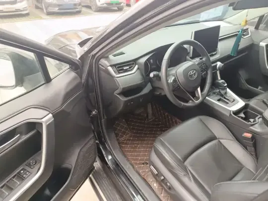 Toyota Wildlander 2022 (92500 км)