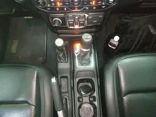 Jeep Wrangler 2022 (32800 км)