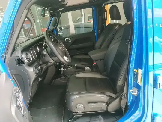 Jeep Wrangler 2022 (32800 км)