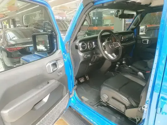 Jeep Wrangler 2022 (32800 км)