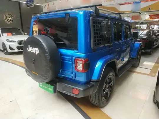Jeep Wrangler 2022 (32800 км)