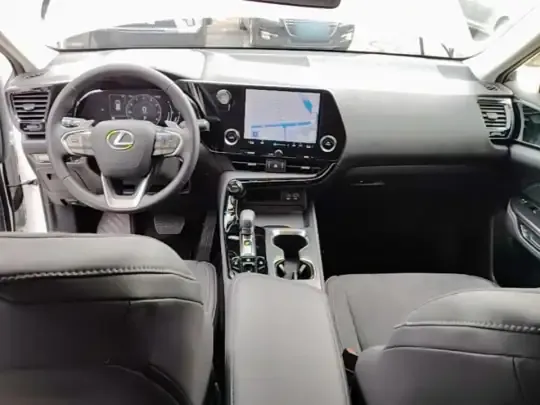 Lexus NX 2022 (42600 км)