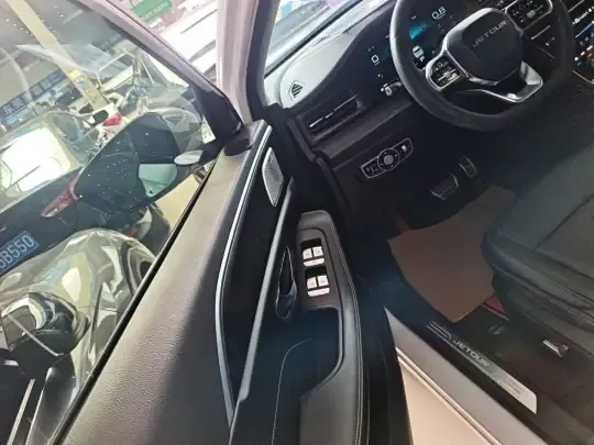 JETOUR X90 2022 (69000 км)