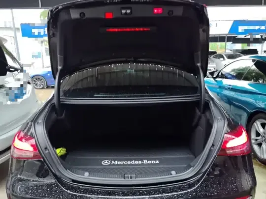 Mercedes-Benz E-Class 2022 (42300 км)