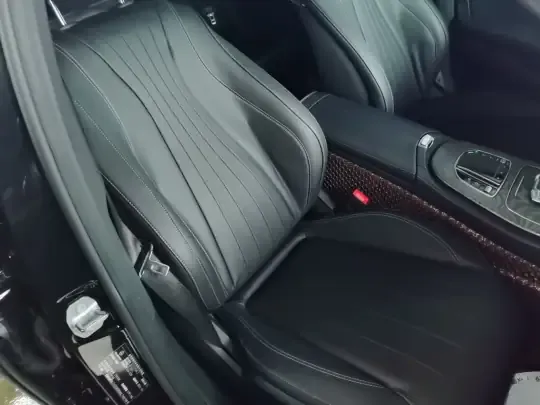 Mercedes-Benz E-Class 2022 (42300 км)
