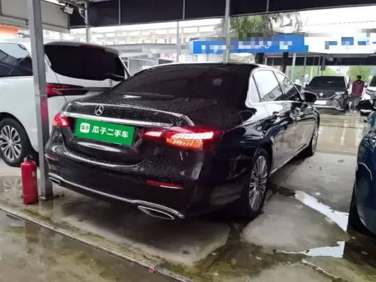Mercedes-Benz E-Class 2022 (42300 км)