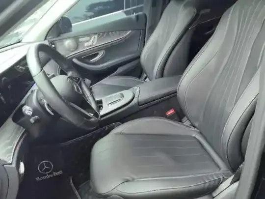 Mercedes-Benz E-Class 2022 (99900 км)
