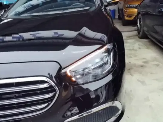 Mercedes-Benz E-Class 2022 (99900 км)