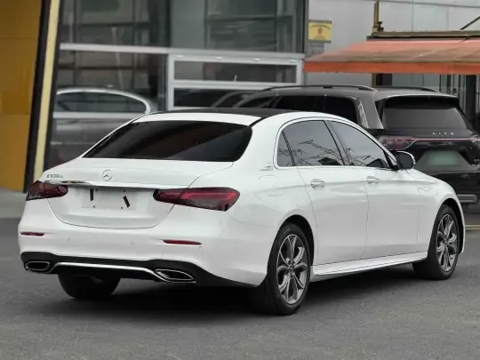 Mercedes-Benz E-Class 2022 (99100 км)