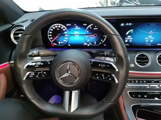 Mercedes-Benz E-Class 2022 (37500 км)