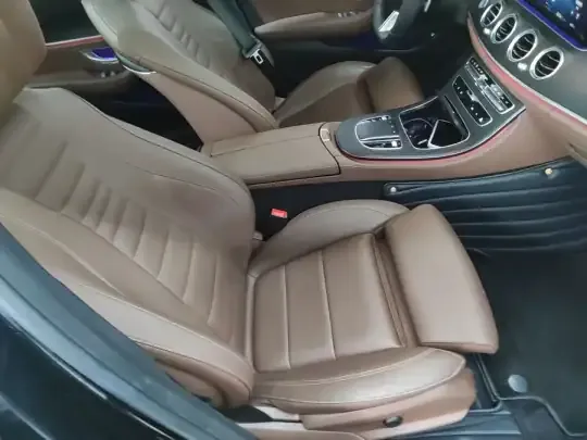 Mercedes-Benz E-Class 2022 (37500 км)