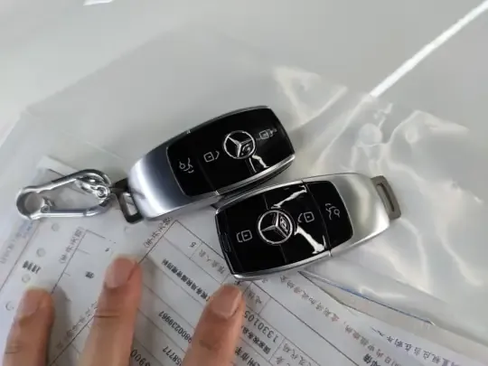 Mercedes-Benz E-Class 2022 (37500 км)