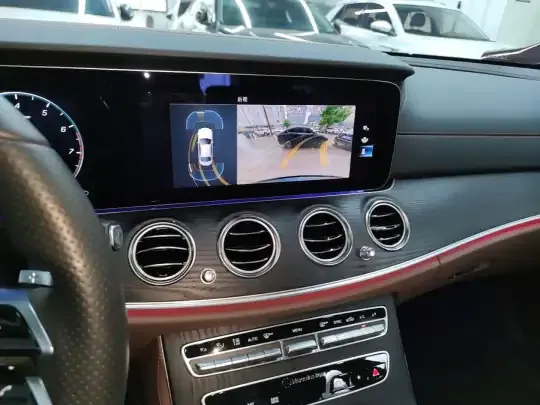 Mercedes-Benz E-Class 2022 (37500 км)