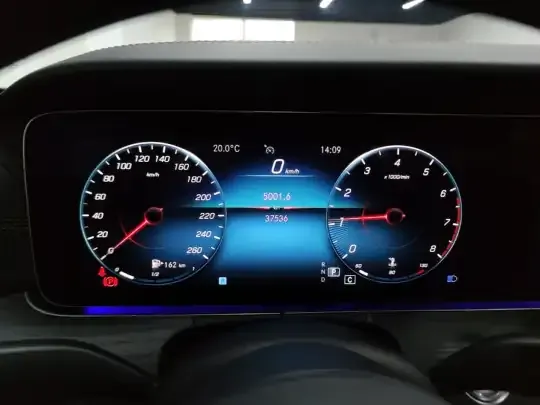 Mercedes-Benz E-Class 2022 (37500 км)