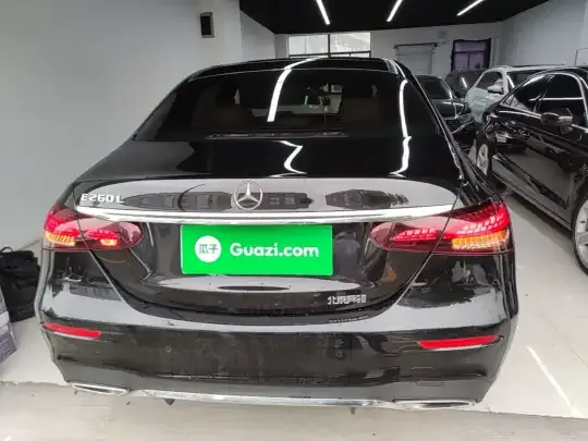 Mercedes-Benz E-Class 2022 (37500 км)