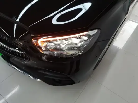 Mercedes-Benz E-Class 2022 (37500 км)