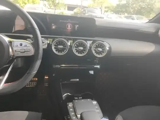 Mercedes-Benz CLA 2022 (32400 км)