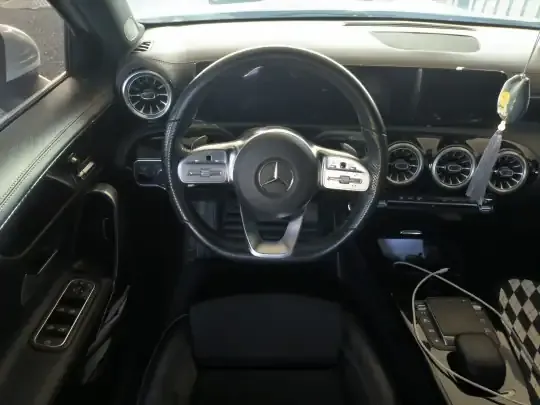 Mercedes-Benz A-Class 2022 (69300 км)