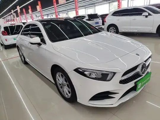 Mercedes-Benz A-Class 2022 (30700 км)
