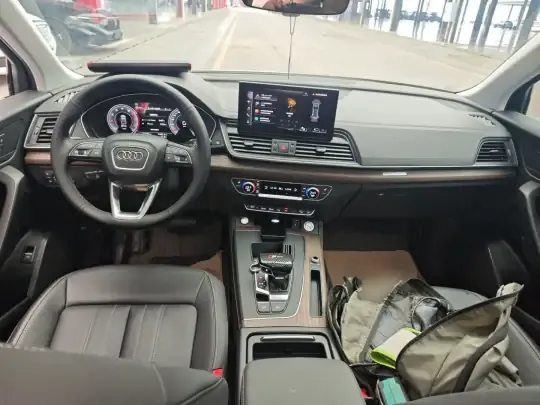 Audi Q5L 2022 (52400 км)