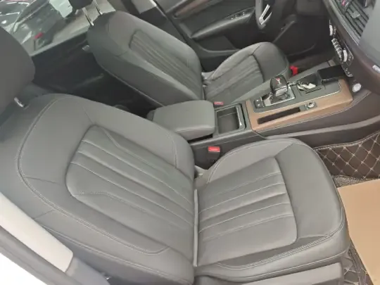 Audi Q5L 2022 (52400 км)