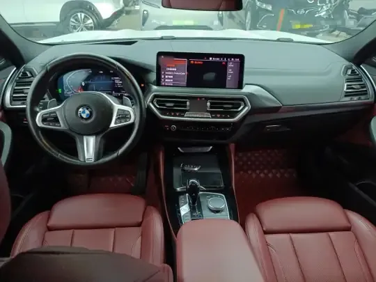 BMW X4 2022 (102600 км)