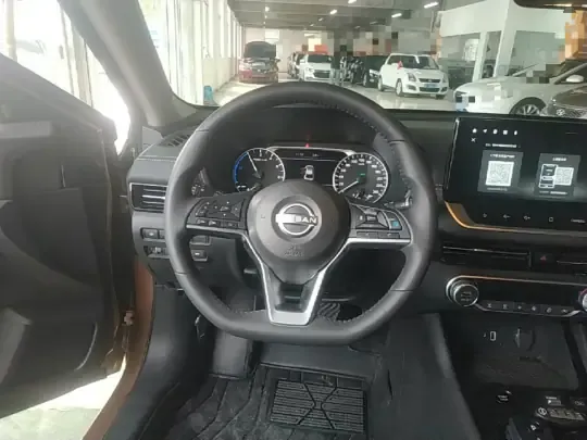 Nissan Sylphy 2022 (15900 км)