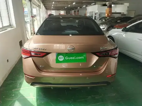 Nissan Sylphy 2022 (15900 км)