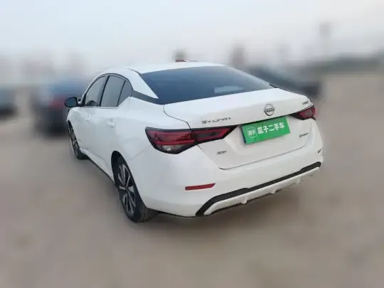 Nissan Sylphy 2022 (112700 км)