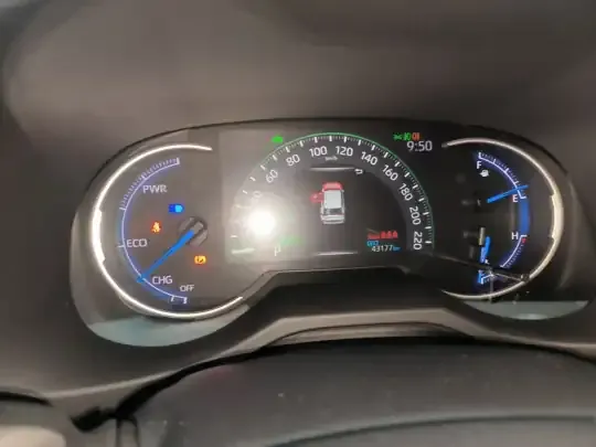 Toyota RAV4 2021 (43200 км)