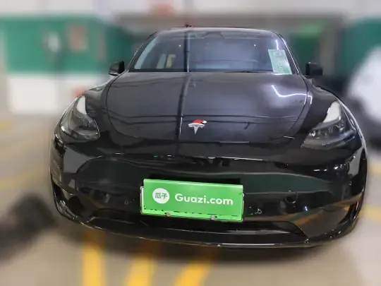 Tesla Model Y 2022 (104000 км)