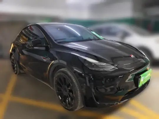 Tesla Model Y 2022 (104000 км)