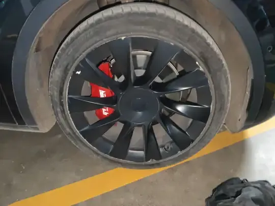 Tesla Model Y 2022 (104000 км)