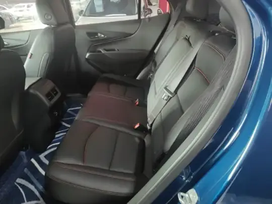 Chevrolet Equinox 2022 (27900 км)
