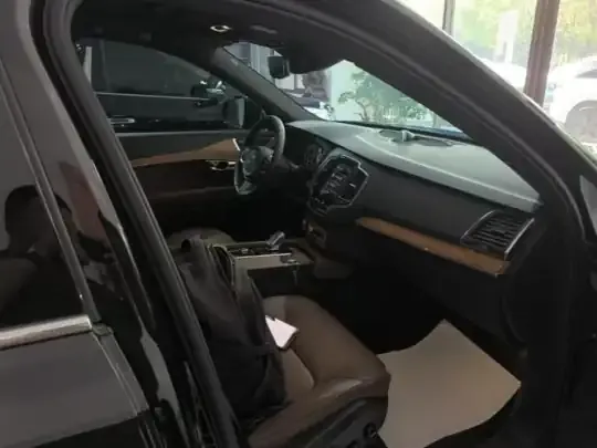 Volvo XC90 2022 (108699 км)
