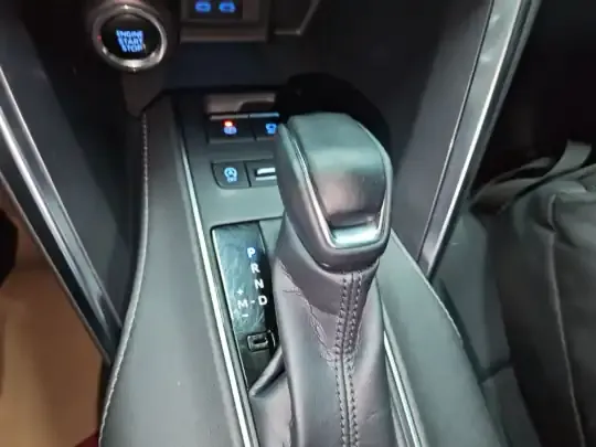 Toyota Harrier 2022 (39500 км)